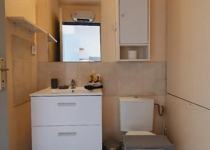 Sérénité à Deux Pas Des Plages Parking Privé Clim Wifi - Rossiconciergerie - Linge Inclus *