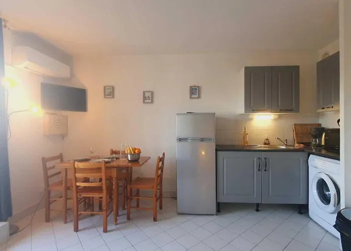 Sérénité à Deux Pas Des Plages Parking Privé Clim Wifi - Rossiconciergerie - Linge Inclus *